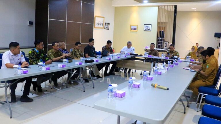 Pj Wali Kota Tangerang Melakukan Anjangsana ke PT KAI Terkait Relokasi Pasar Anyar