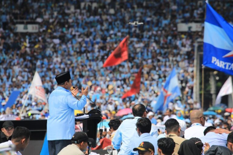 Prabowo Subianto Memulai Kampanye Lebih Awal dan Dihadiri 600 Ribu Warga di GBK
