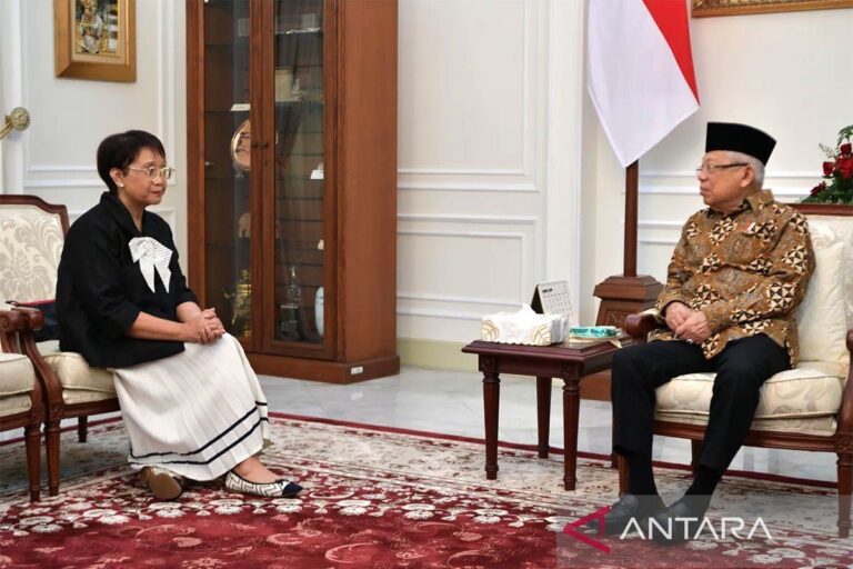 Menlu melaporkan kepada Wapres tentang konsistensi Indonesia dalam mendukung Palestina