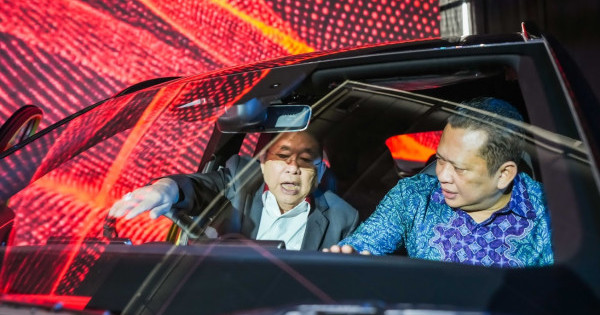 Bangga Ketua MPR RI Bambang Soesatyo karena BAIC Indonesia Memeriahkan Industri Otomotif Indonesia
