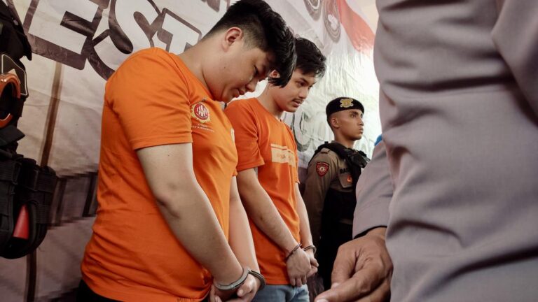 Kakak Beradik di Bogor Ditangkap karena Rekrut Puluhan Selebgram untuk Promosikan Judi Online