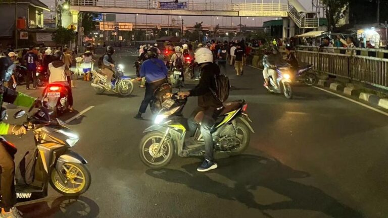 Polisi Menyelidiki Penyebab Tawuran yang Terus Berlanjut di Pasar Gembrong