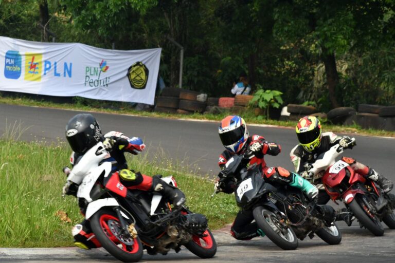 Lomba Balap Motor Konversi PLN EV 2024